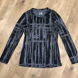 Under Armour fitted heat gear long sleeve